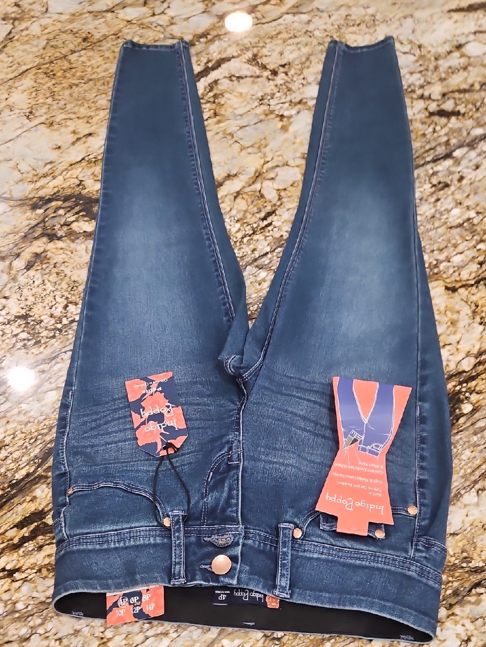 Indigo Poppy Women’s Dark Blue Skinny Jeans. Size 4P Insram 26" Rise 6.5"